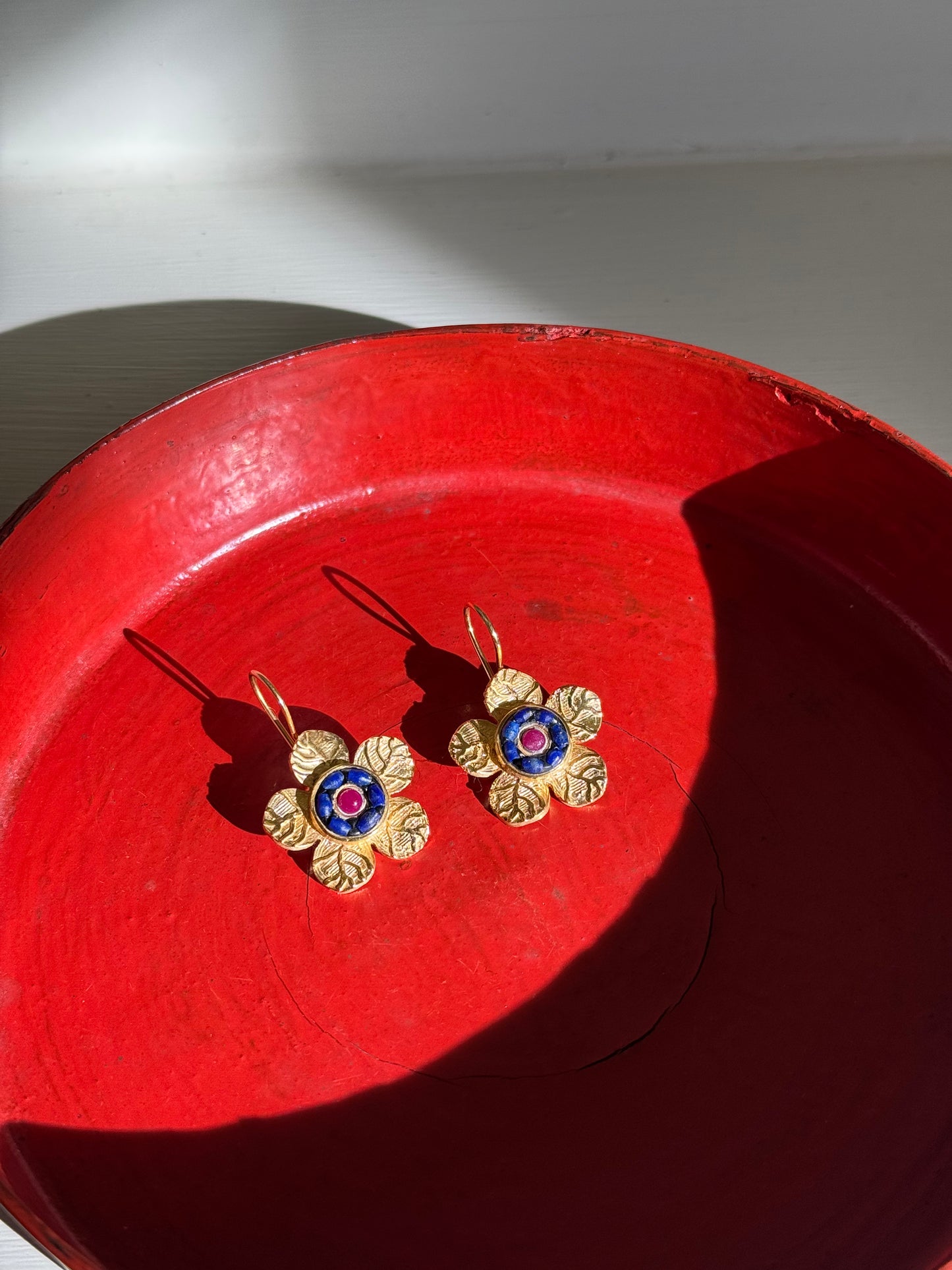 Etched Daisy Gemstone Earrings - Blue & Pink
