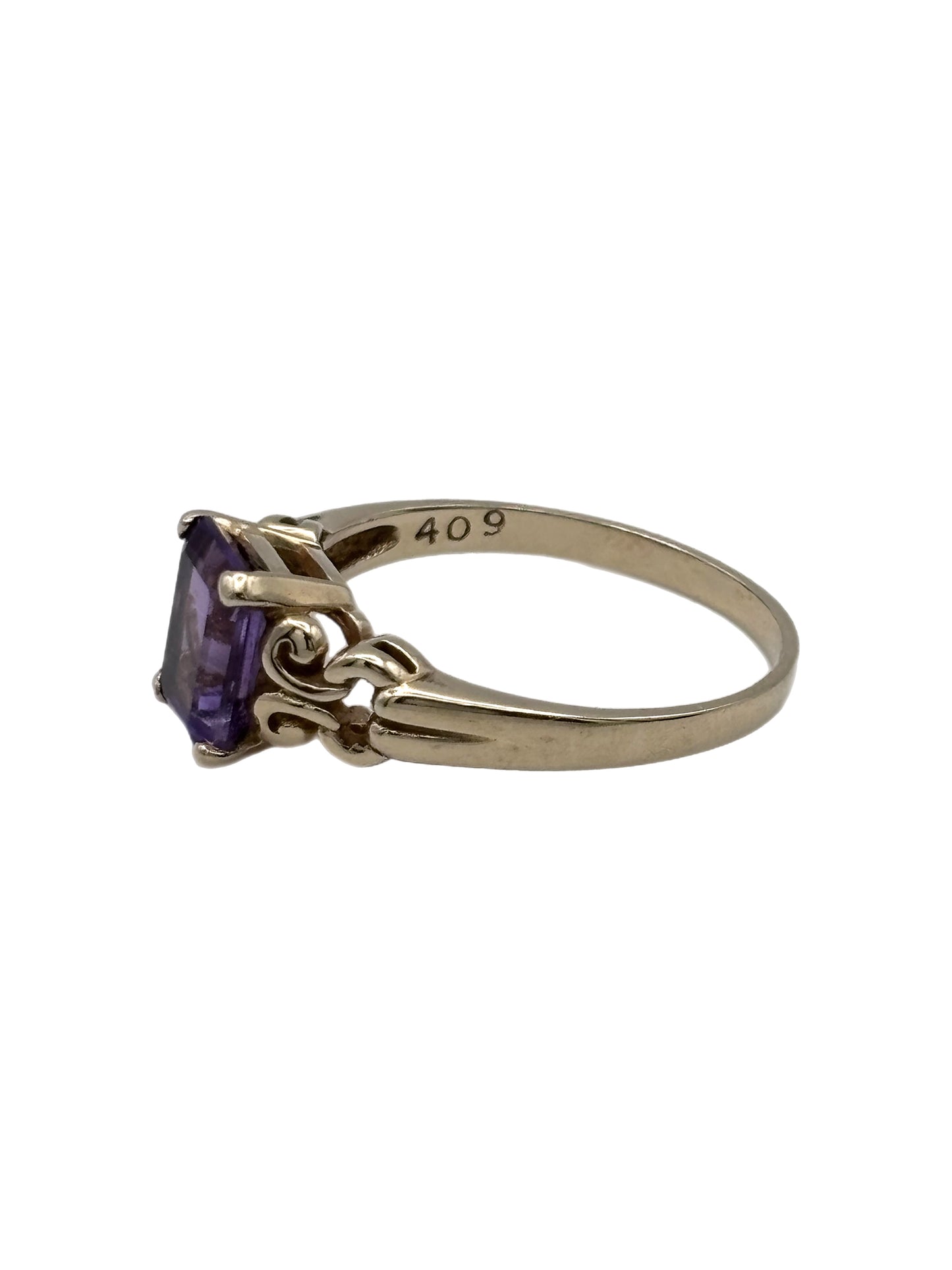 9ct Gold Emerald cut Amethyst Ring