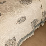 Antiqued Blue Shrub Bedspread/Quilt