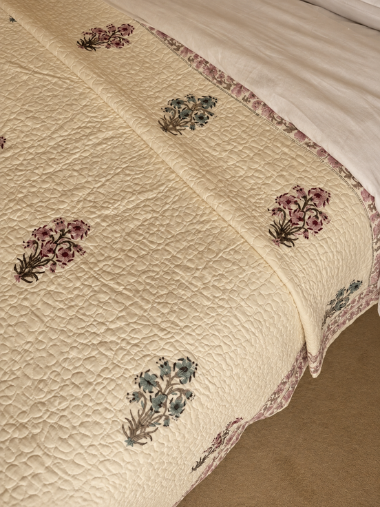 Antiqued Pink & Blue Foliage Bedspread/Quilt