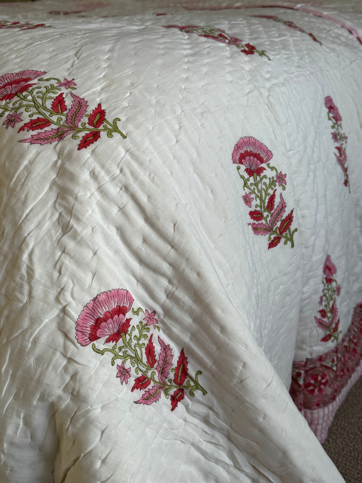 Pink Foliage Bedspread