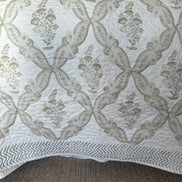 Beige Shield Foliage Bedspread