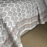 Provençal Oval Bedspread/Quilt