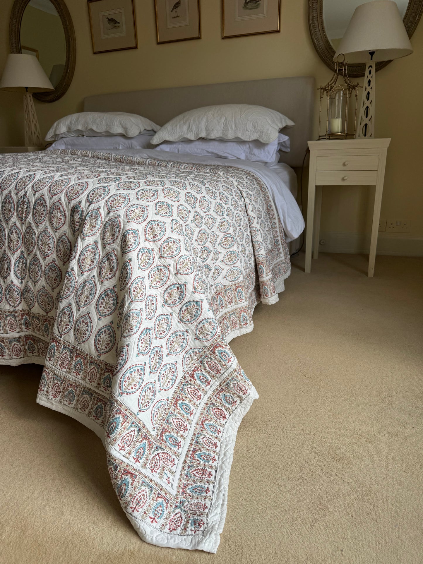 Provençal Oval Bedspread/Quilt