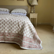 Provençal Oval Bedspread/Quilt