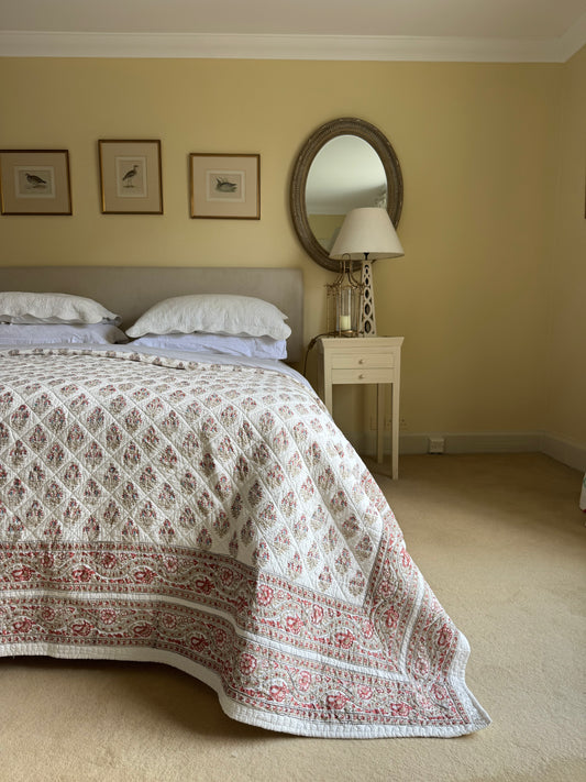 Provençal Blue & Red Shrub Bedspread/Quilt