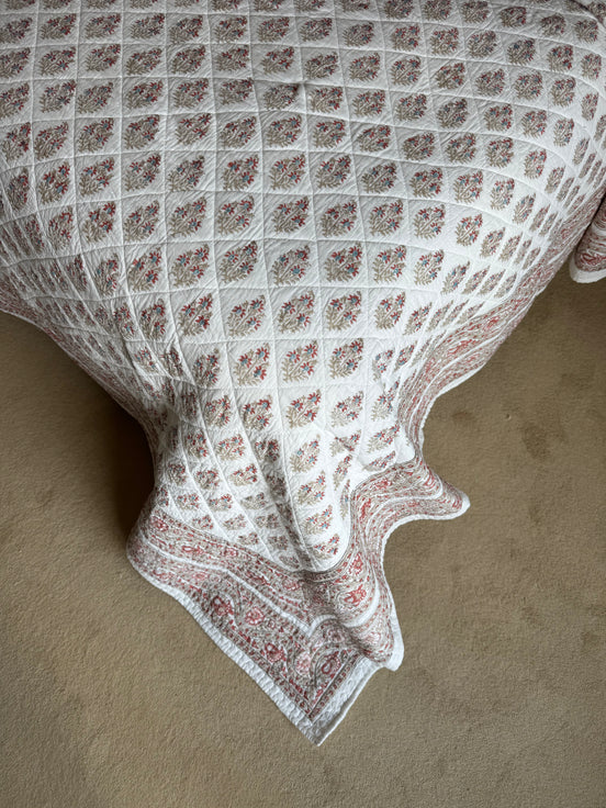 Provençal Blue & Red Shrub Bedspread/Quilt