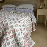 Provençal Blue & Red Shrub Bedspread/Quilt