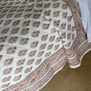 Provençal Blue & Red Shrub Bedspread/Quilt