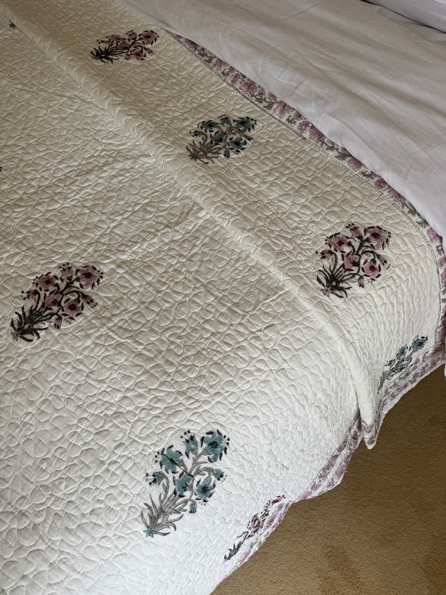 Pink & Blue Foliage Bedspread/Quilt