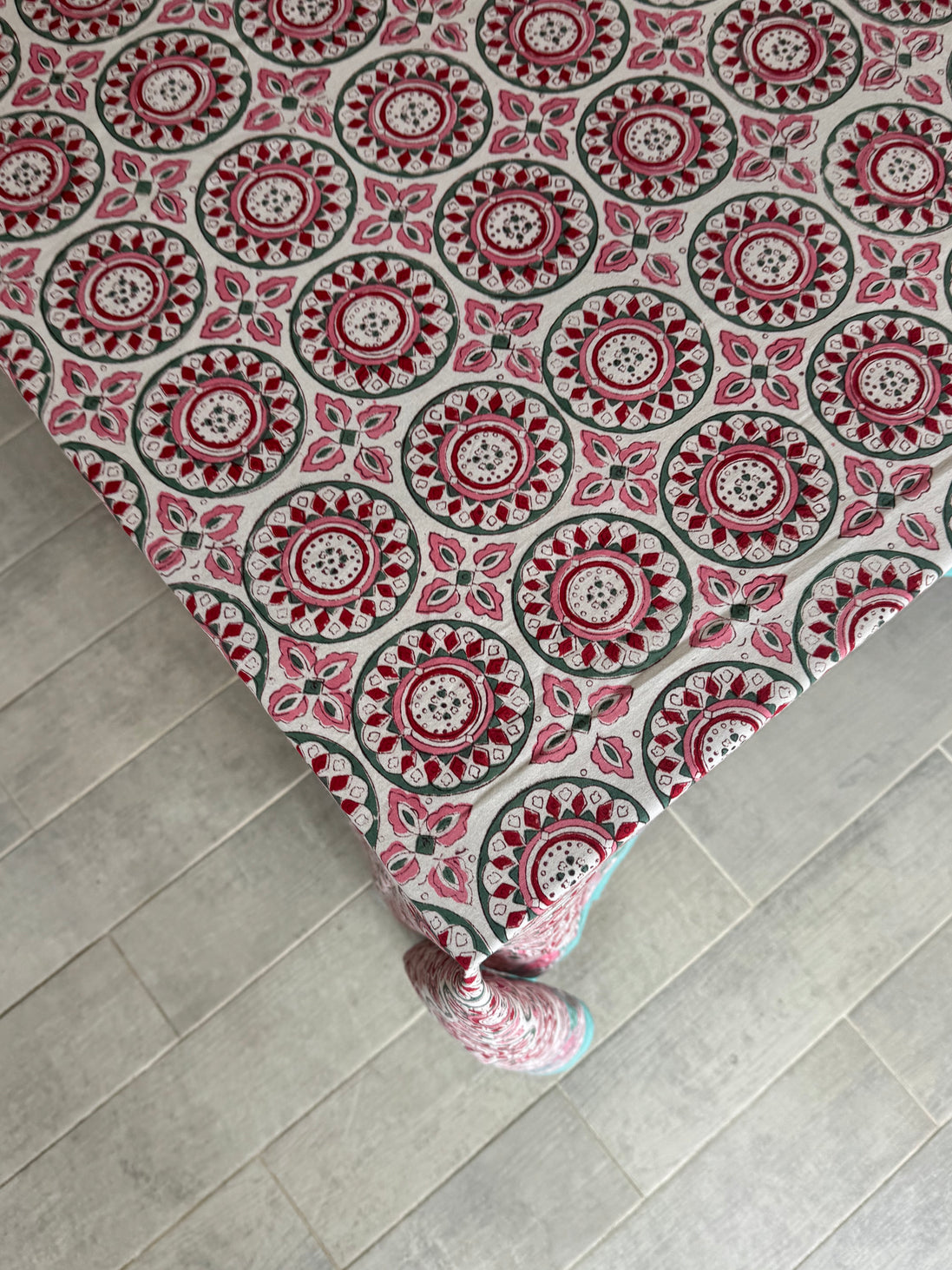 Iona Pink Tablecloth/Sheet