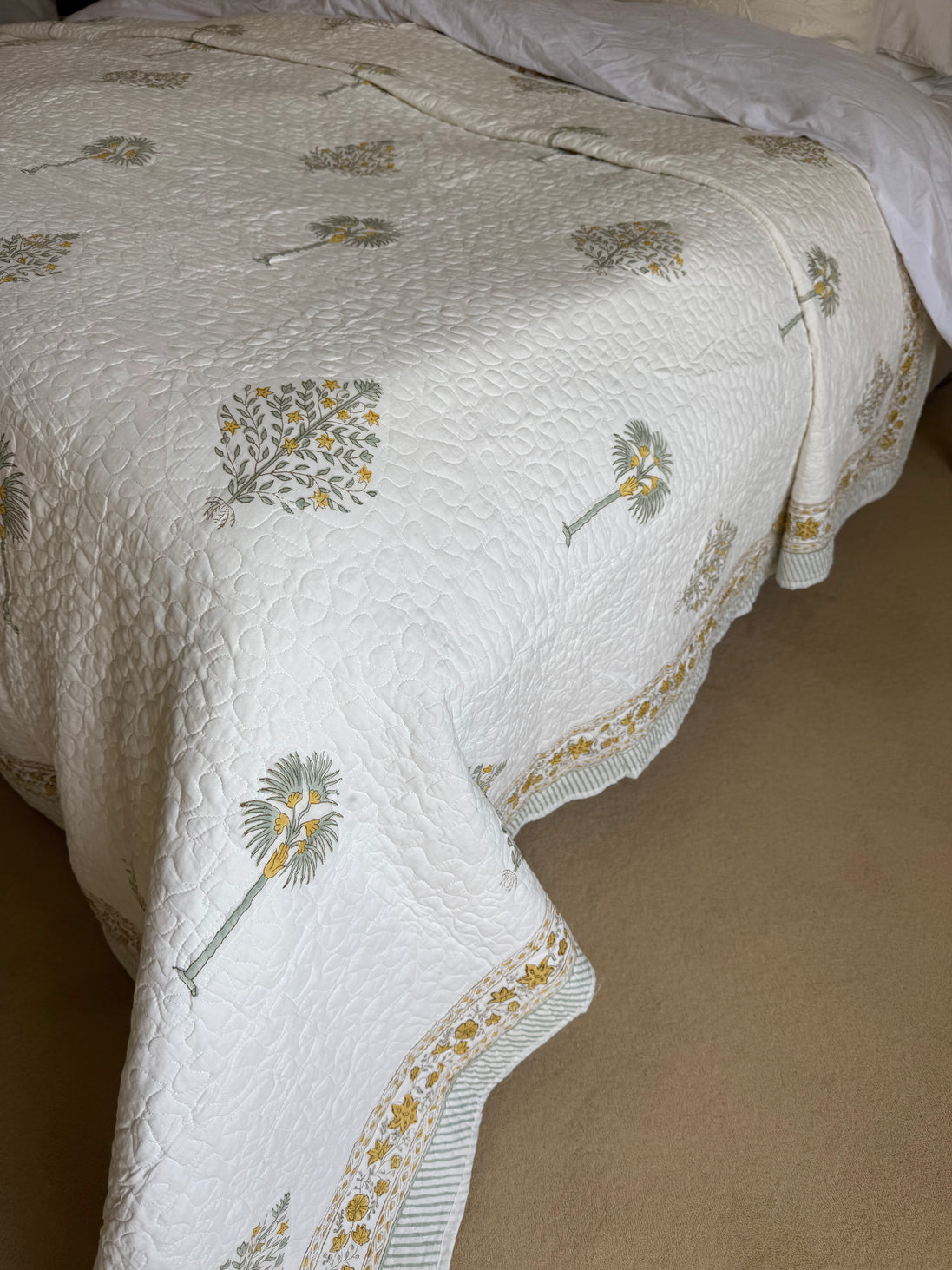 Yellow Palm Bedspread/Quilt
