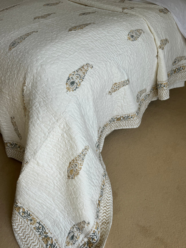 Yellow & Green Cypress Bedspread/Quilt