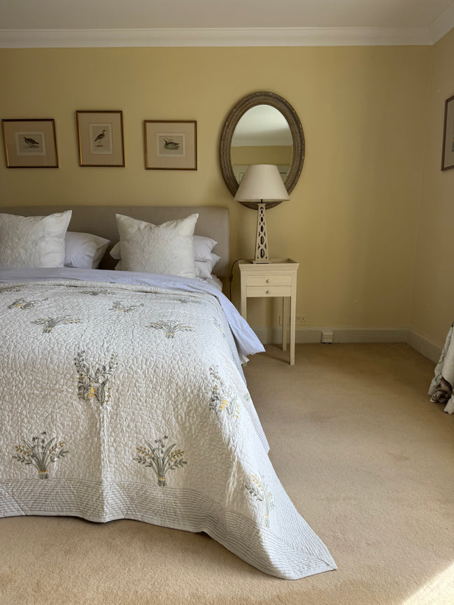 Yellow Posey Bedspread/Quilt