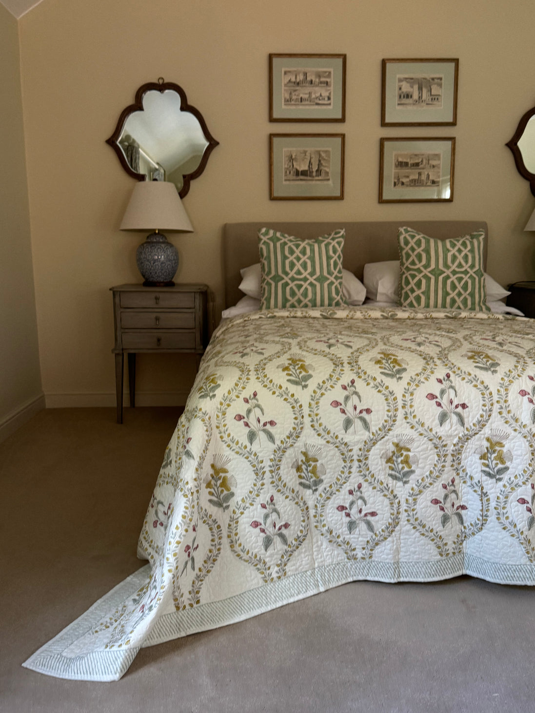 Pink & Yellow Foliage Shield Bedspread/Quilt