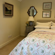 Palmtree & Pink Flower Shrub Bedspread/Quilt