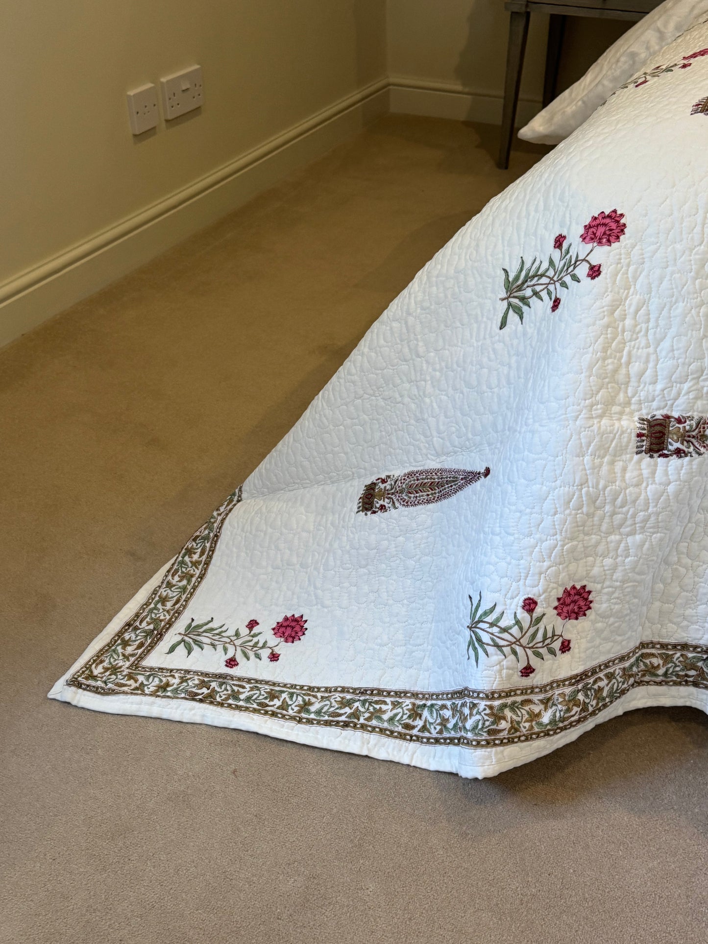 Pink & Red Cypress Bedspread/Quilt