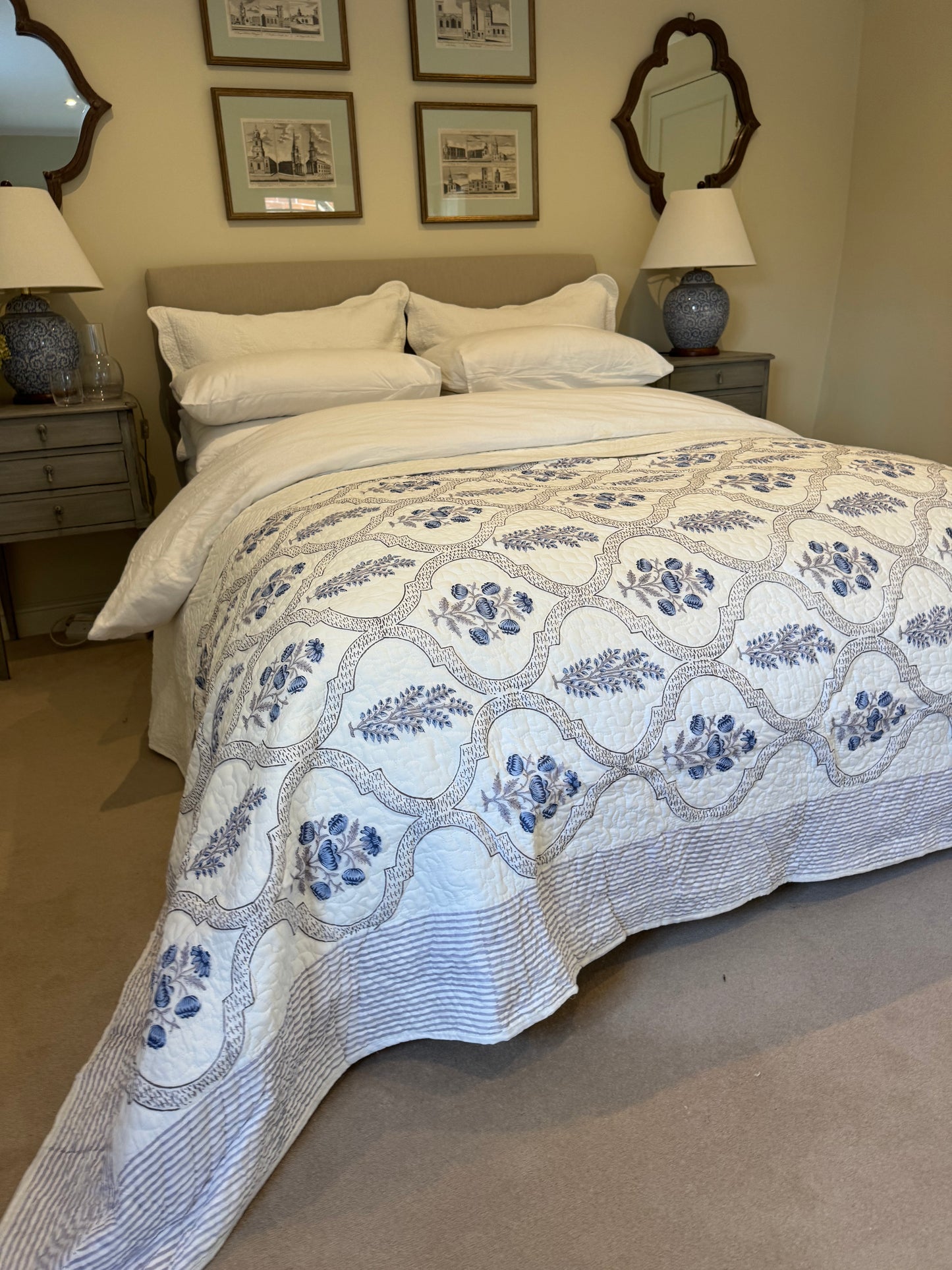 Lavender Blue Foliage Bedspread/Quilt