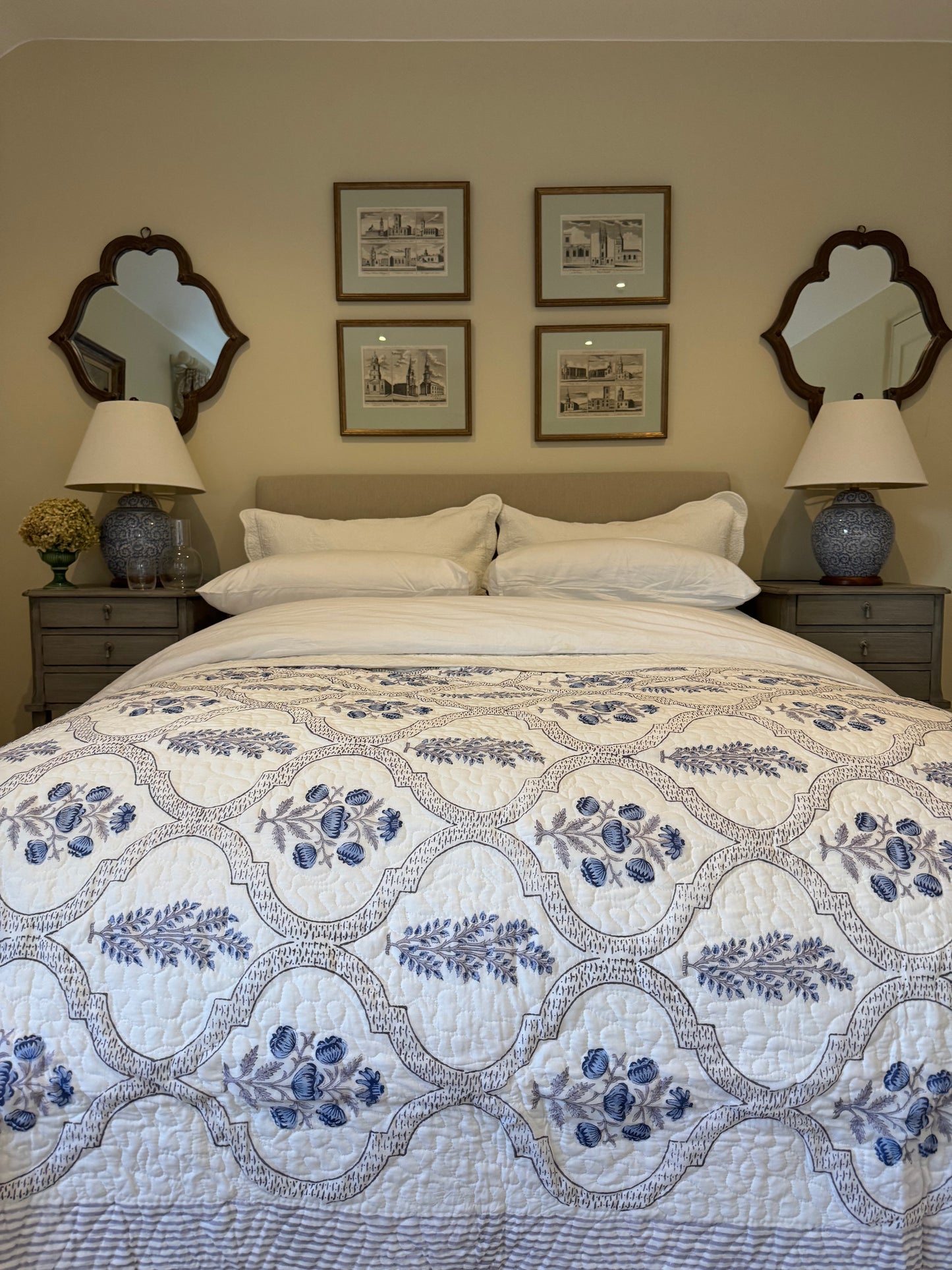 Lavender Blue Foliage Bedspread/Quilt