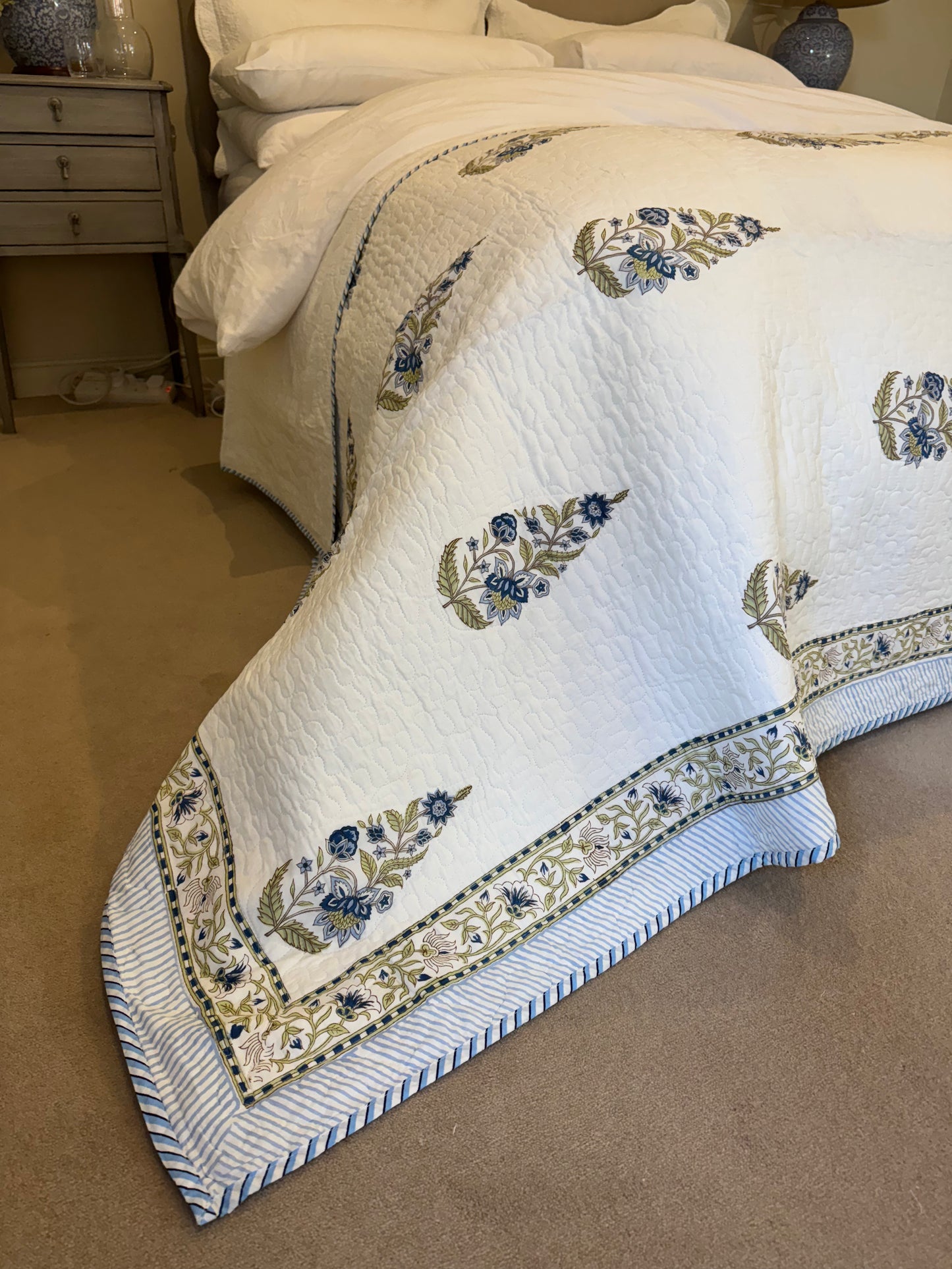 Cypress Foliage Bedspread/Quilt