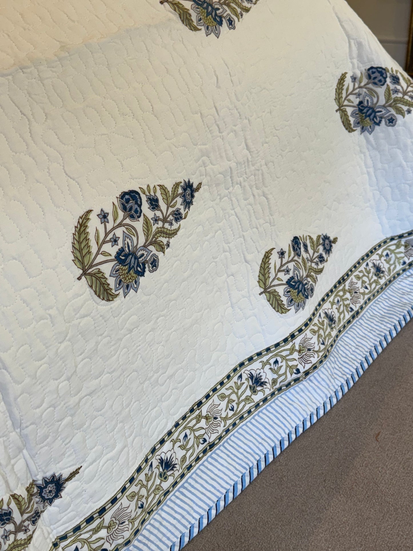 Cypress Foliage Bedspread/Quilt