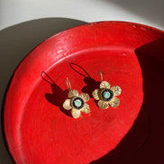 Etched Daisy Gemstone Earrings - Black & Green