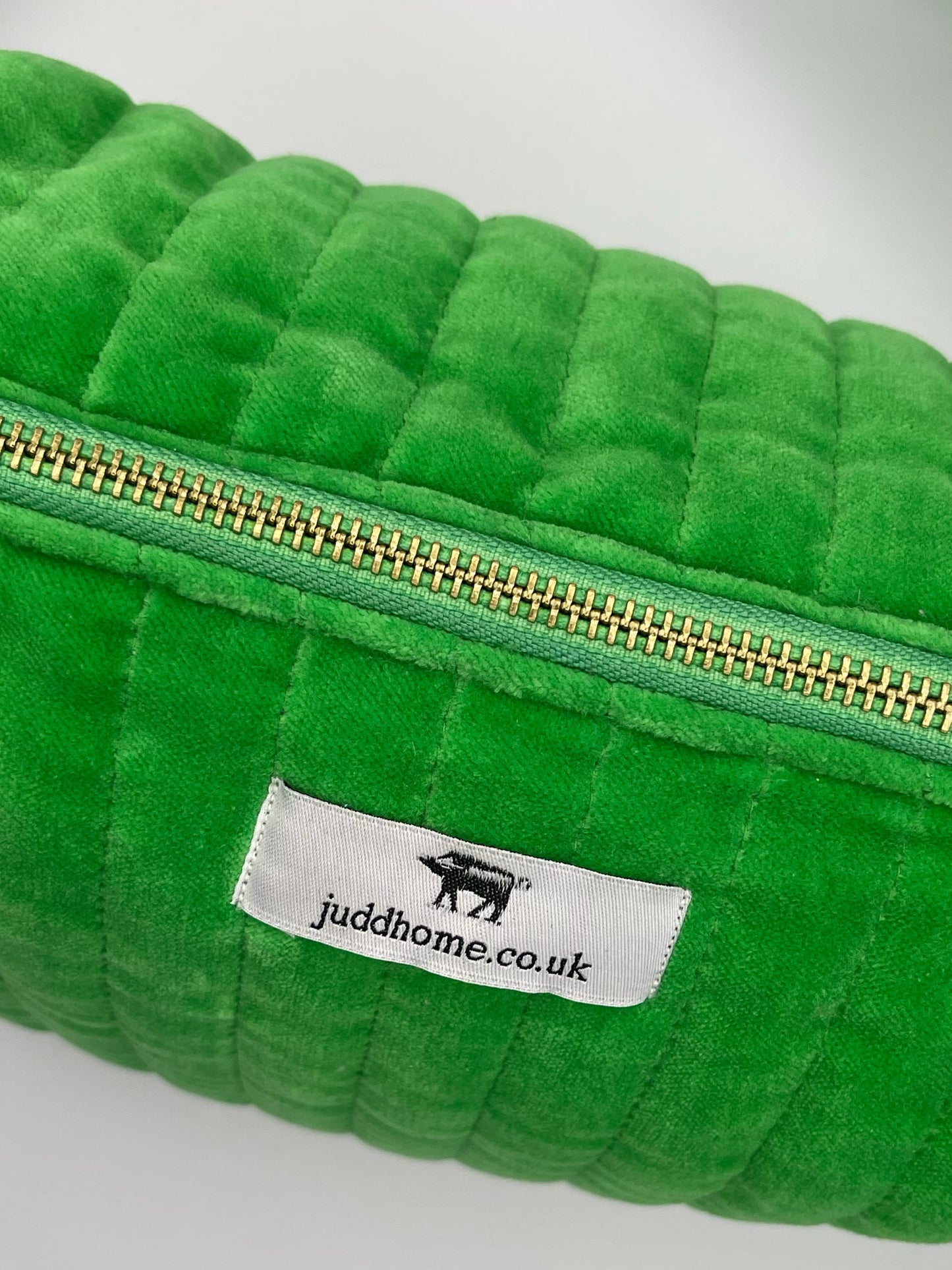 Large Bright Green Velvet Sponge Bag