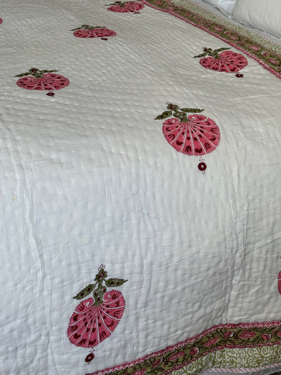 Pink Fan Flower Bedspread